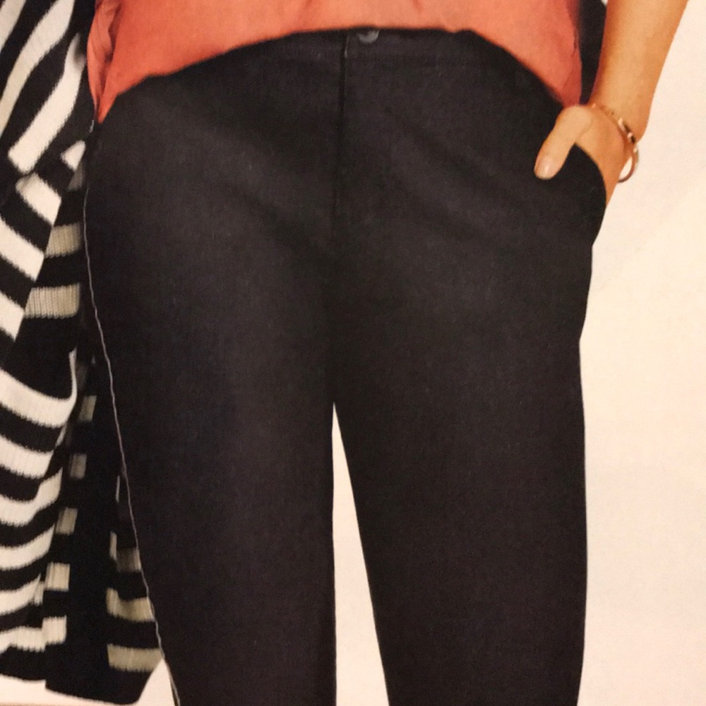 Cabi The Peyton pants. NWT size 8